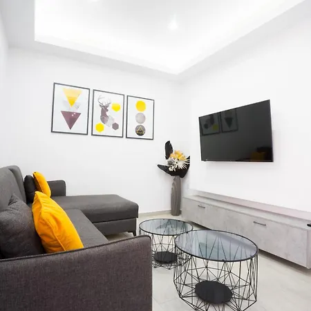 Lägenhet Rodini House